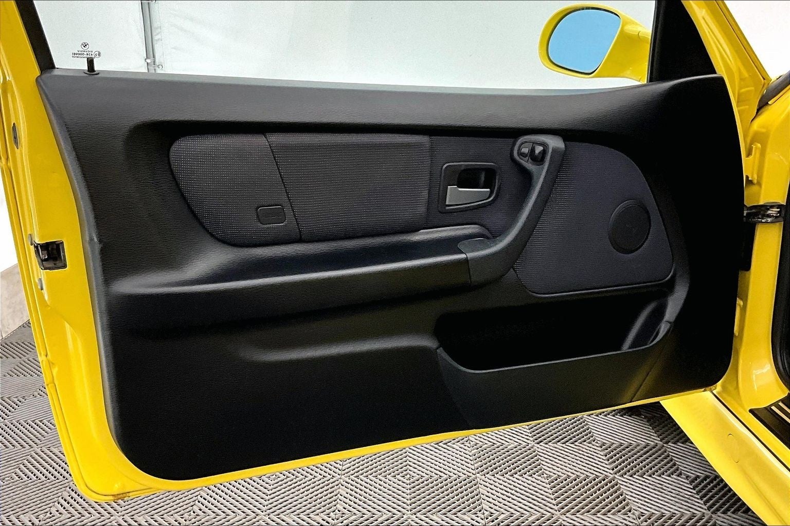 2000 BMW 3 Series 323ti Base