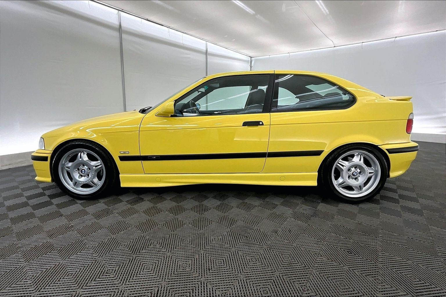 2000 BMW 3 Series 323ti Base