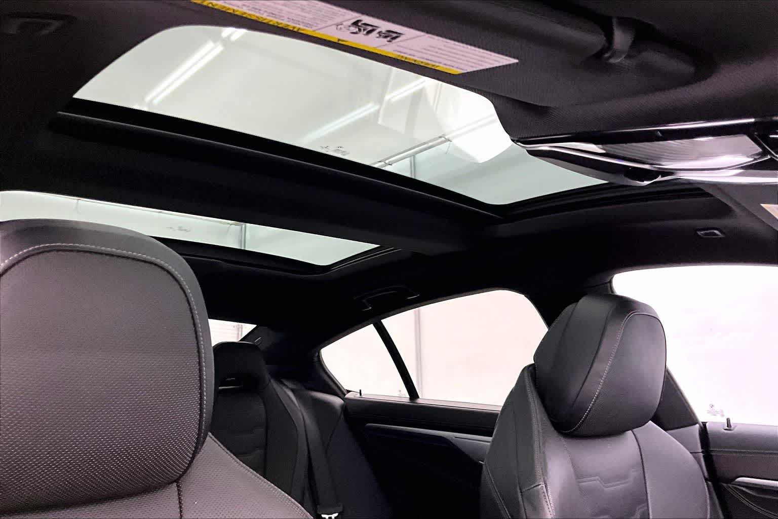 2020 BMW M850i M850i