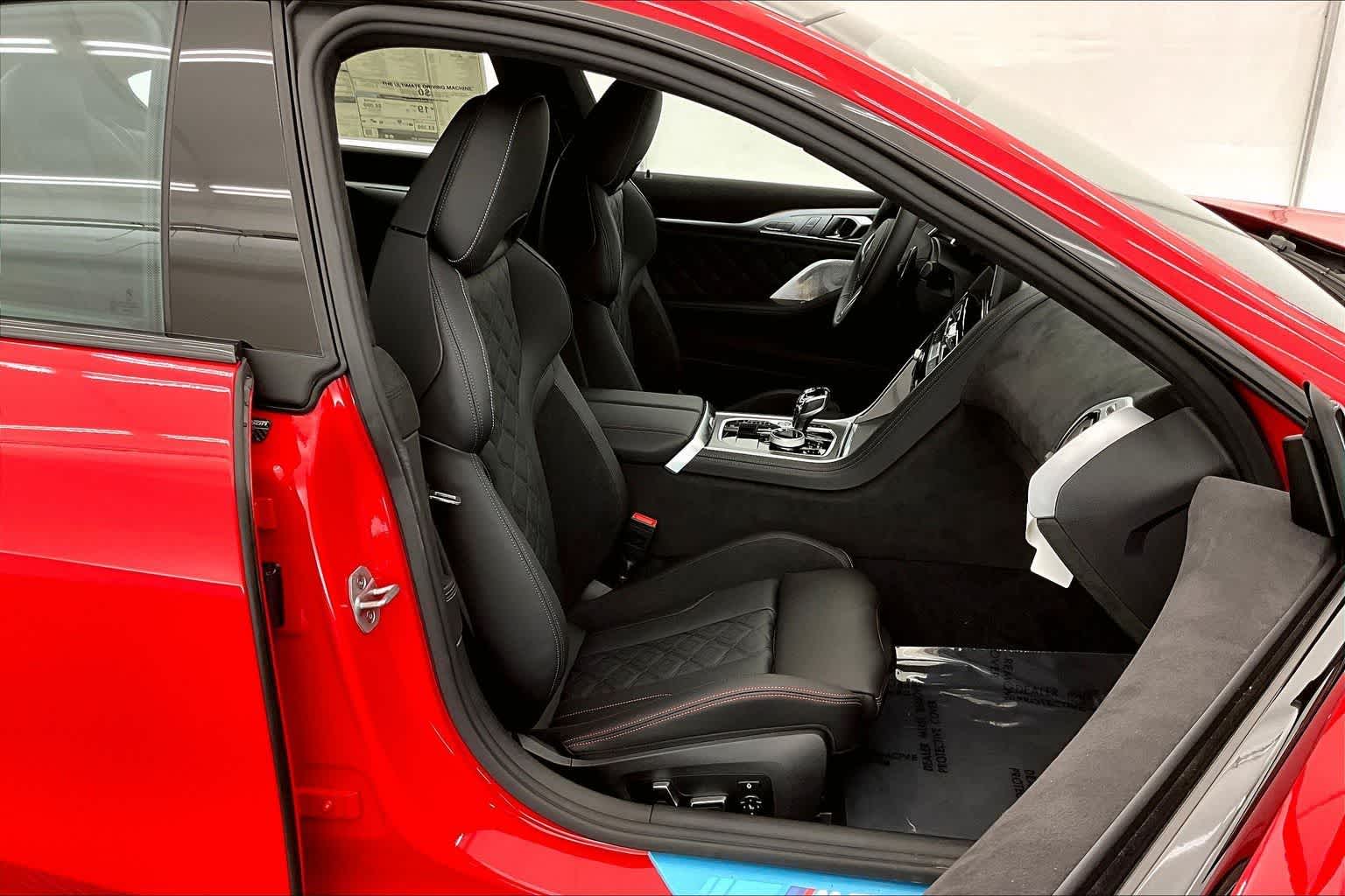 2026 BMW M850i M850i