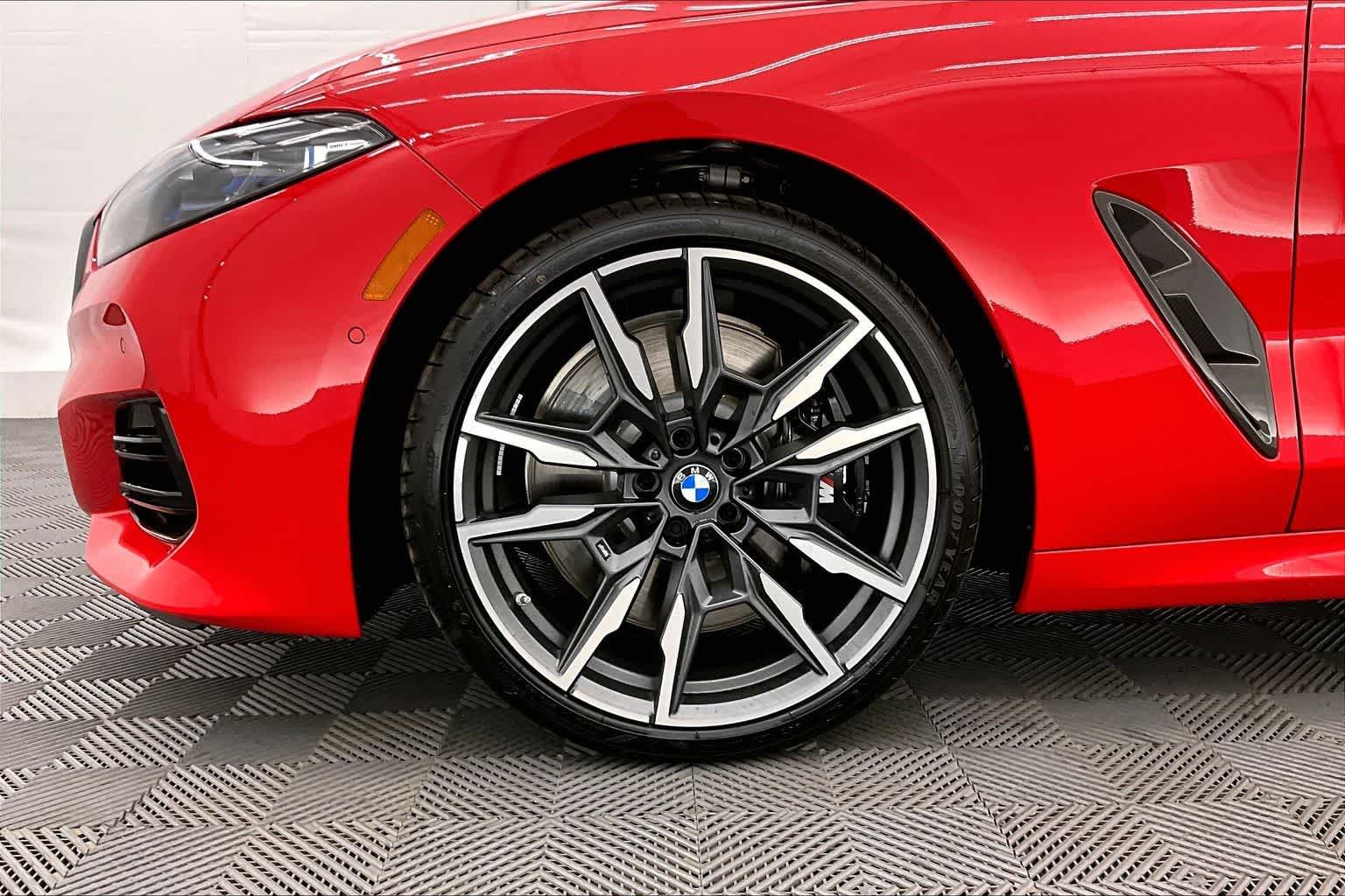 2026 BMW M850i M850i