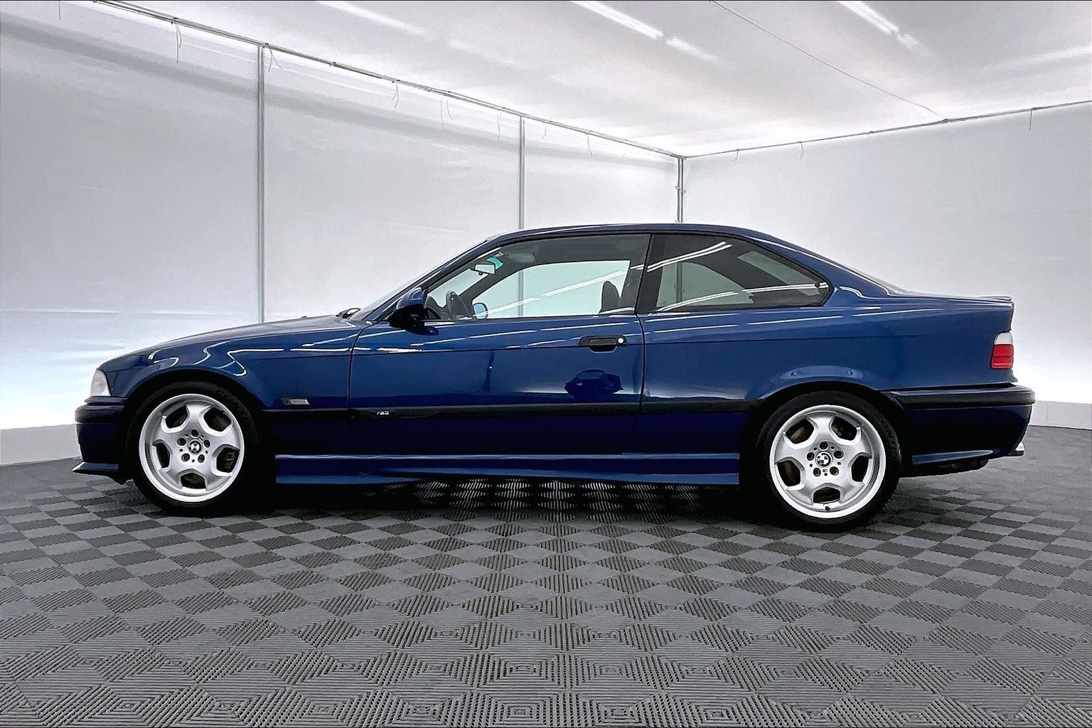 1994 BMW M# Base