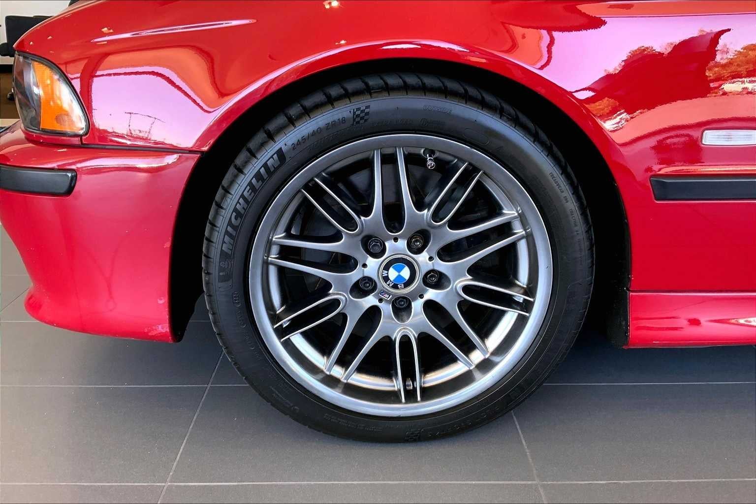 2001 BMW 5 Series M5