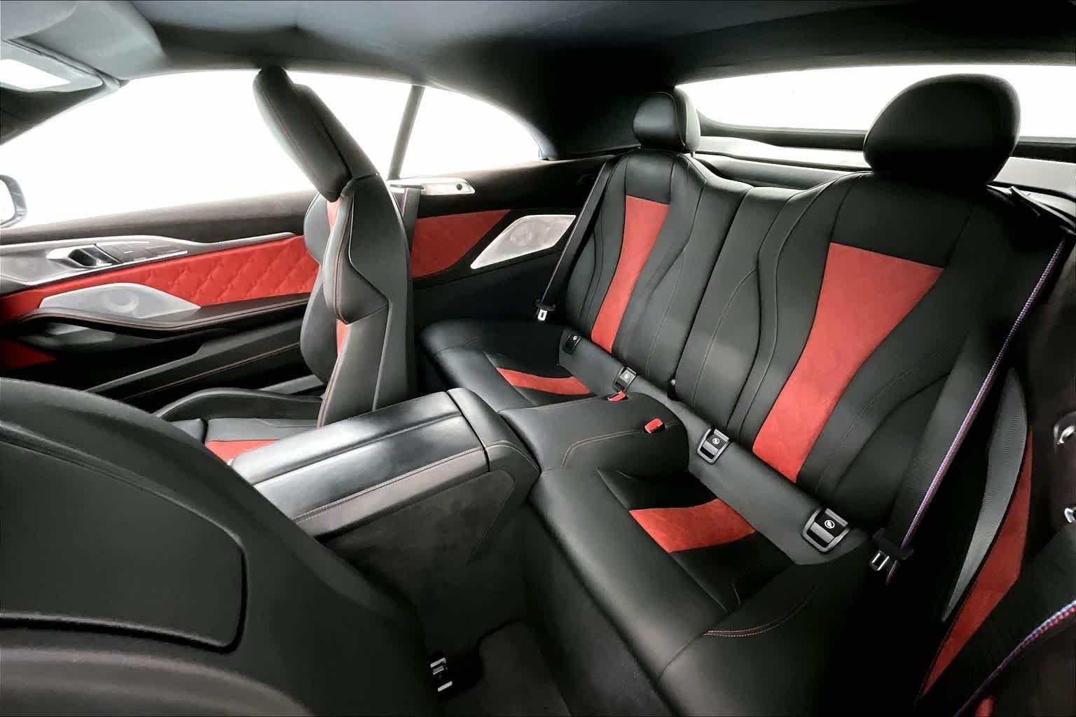 2025 BMW M8 Competition