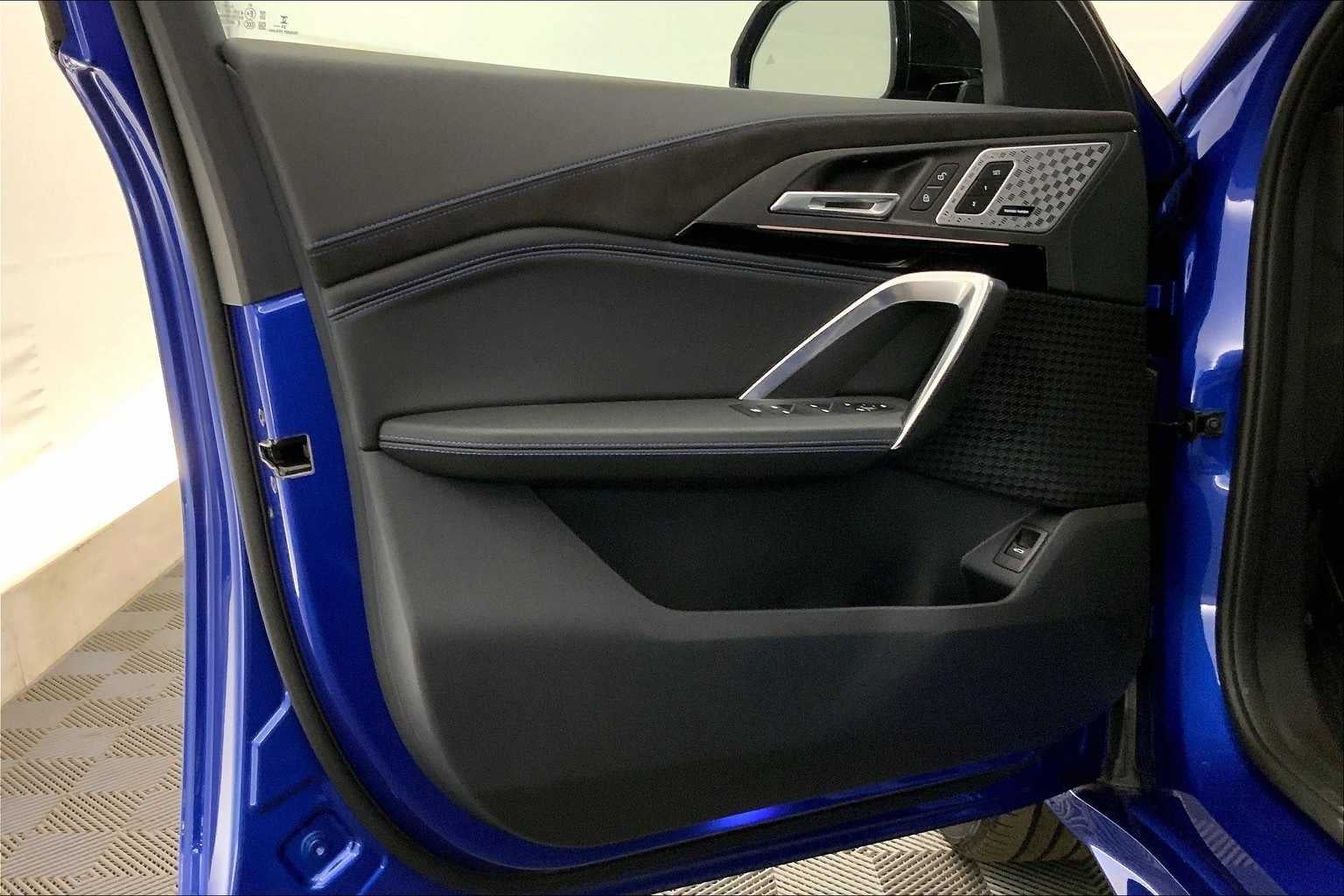 2025 BMW X2 xDrive28i