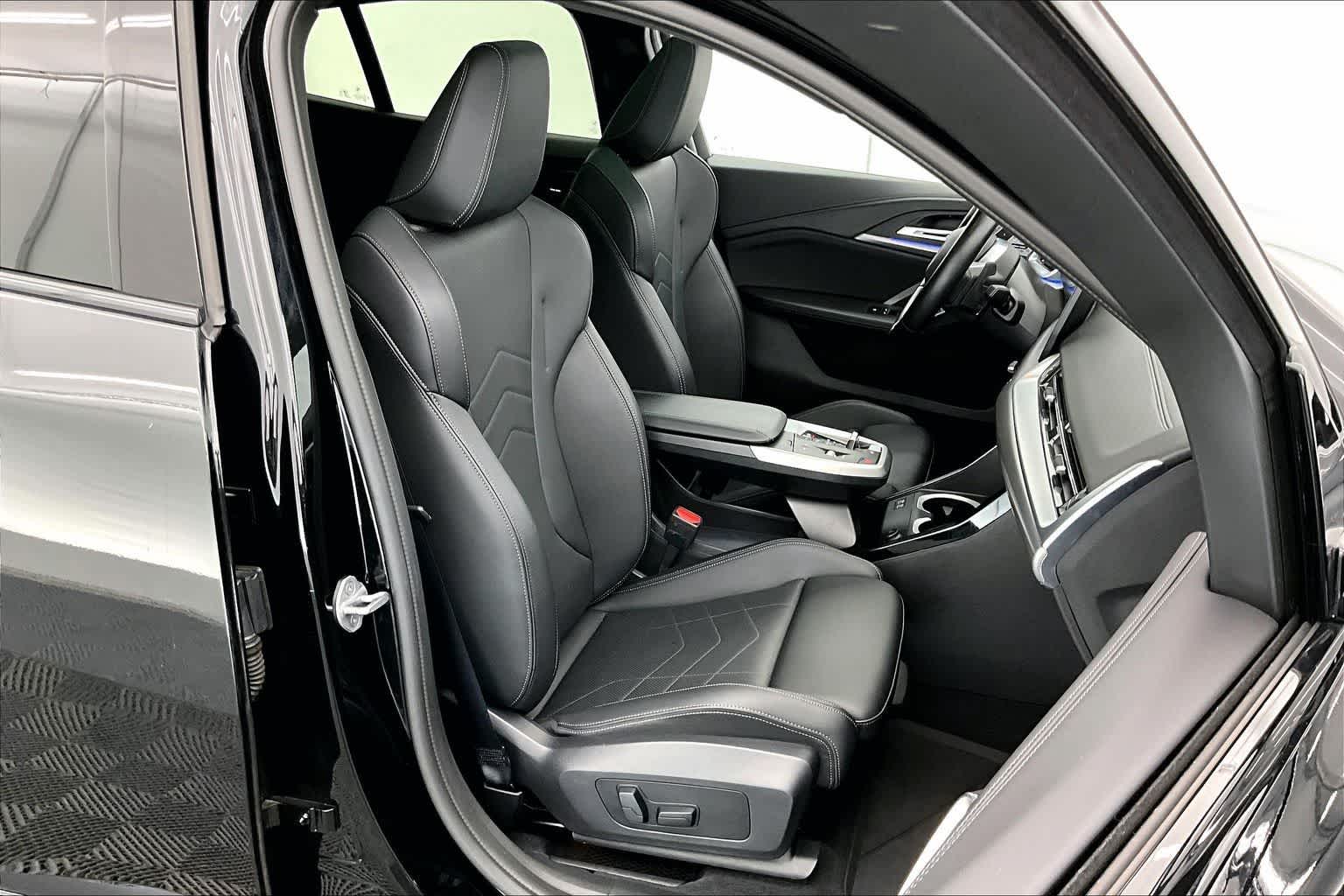 2025 BMW X2 xDrive28i