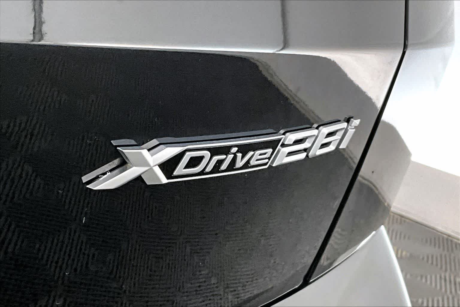 2025 BMW X2 xDrive28i