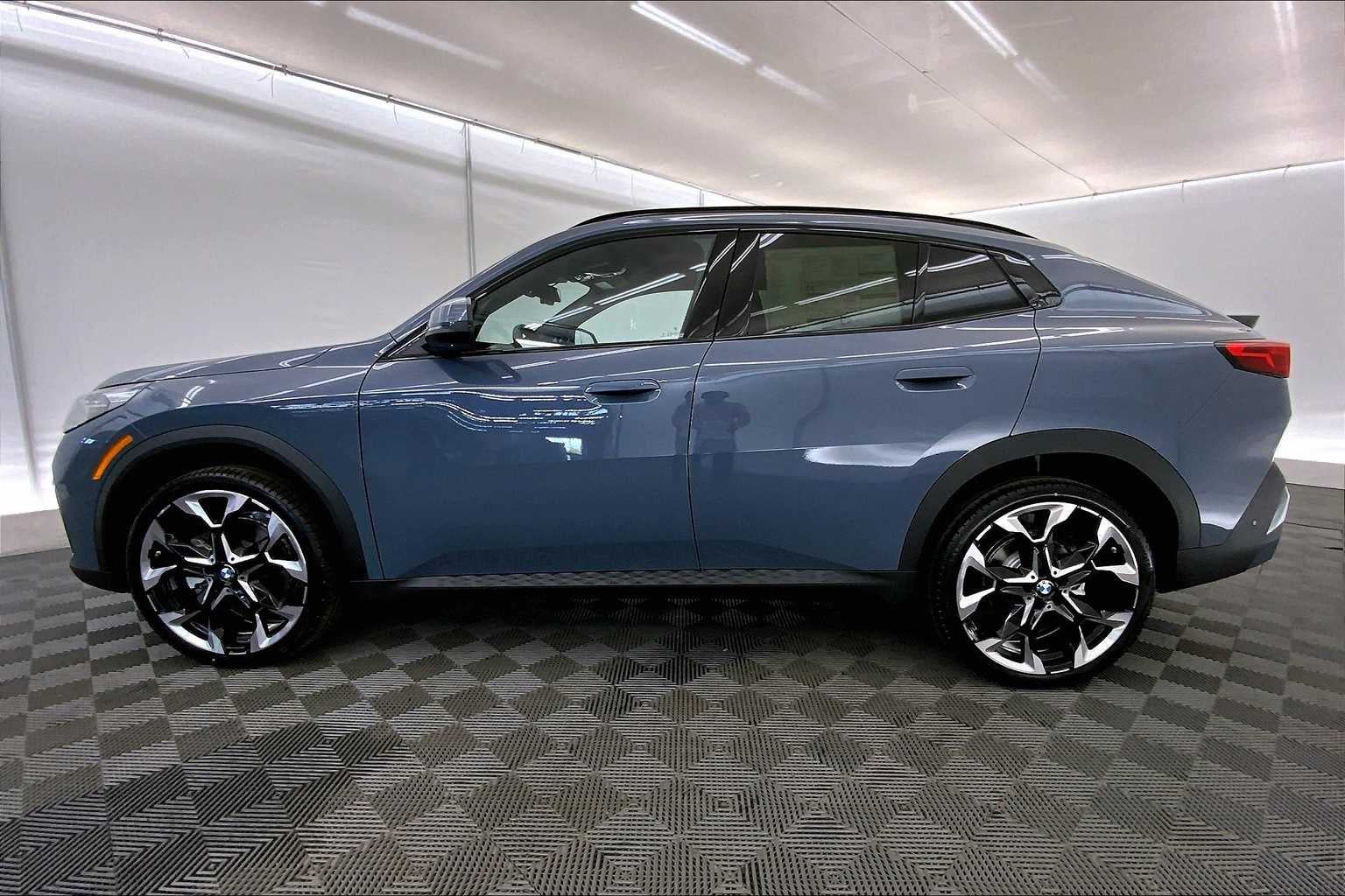 2025 BMW X2 xDrive28i