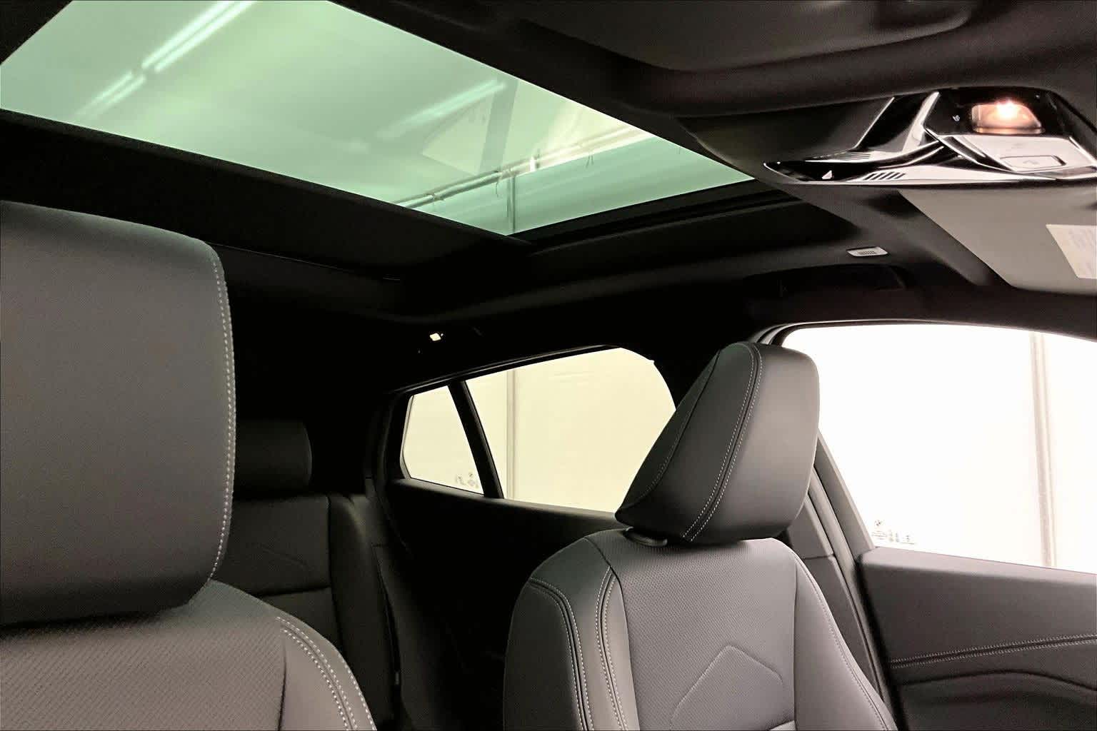 2025 BMW X2 xDrive28i xDrive28i