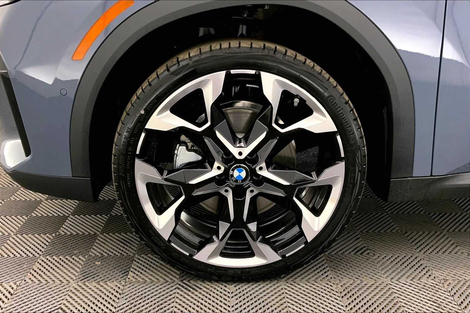 2025 BMW X2 xDrive28i