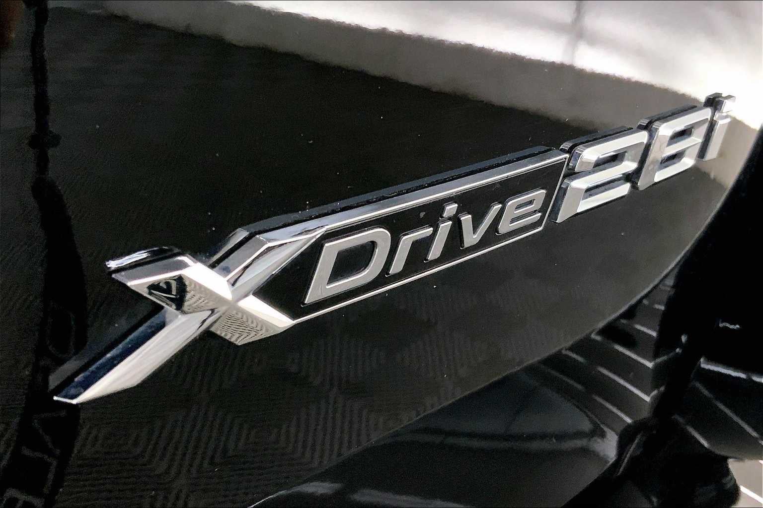 2025 BMW X1 xDrive28i