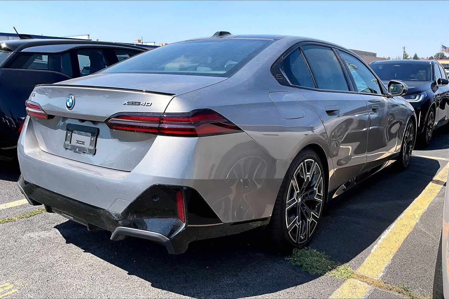 2025 BMW i5 xDrive40