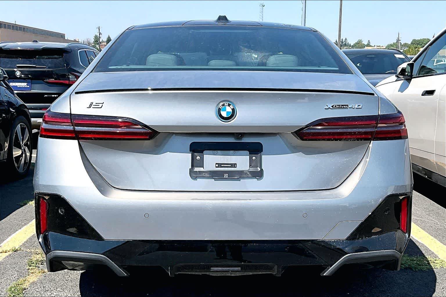 2025 BMW i5 xDrive40