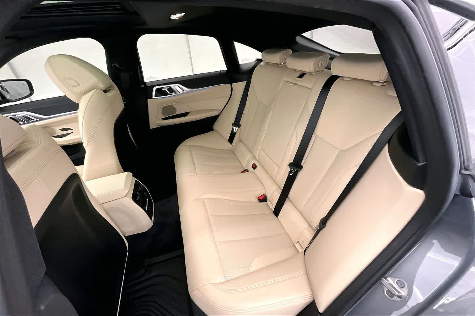 2025 BMW i4 eDrive40