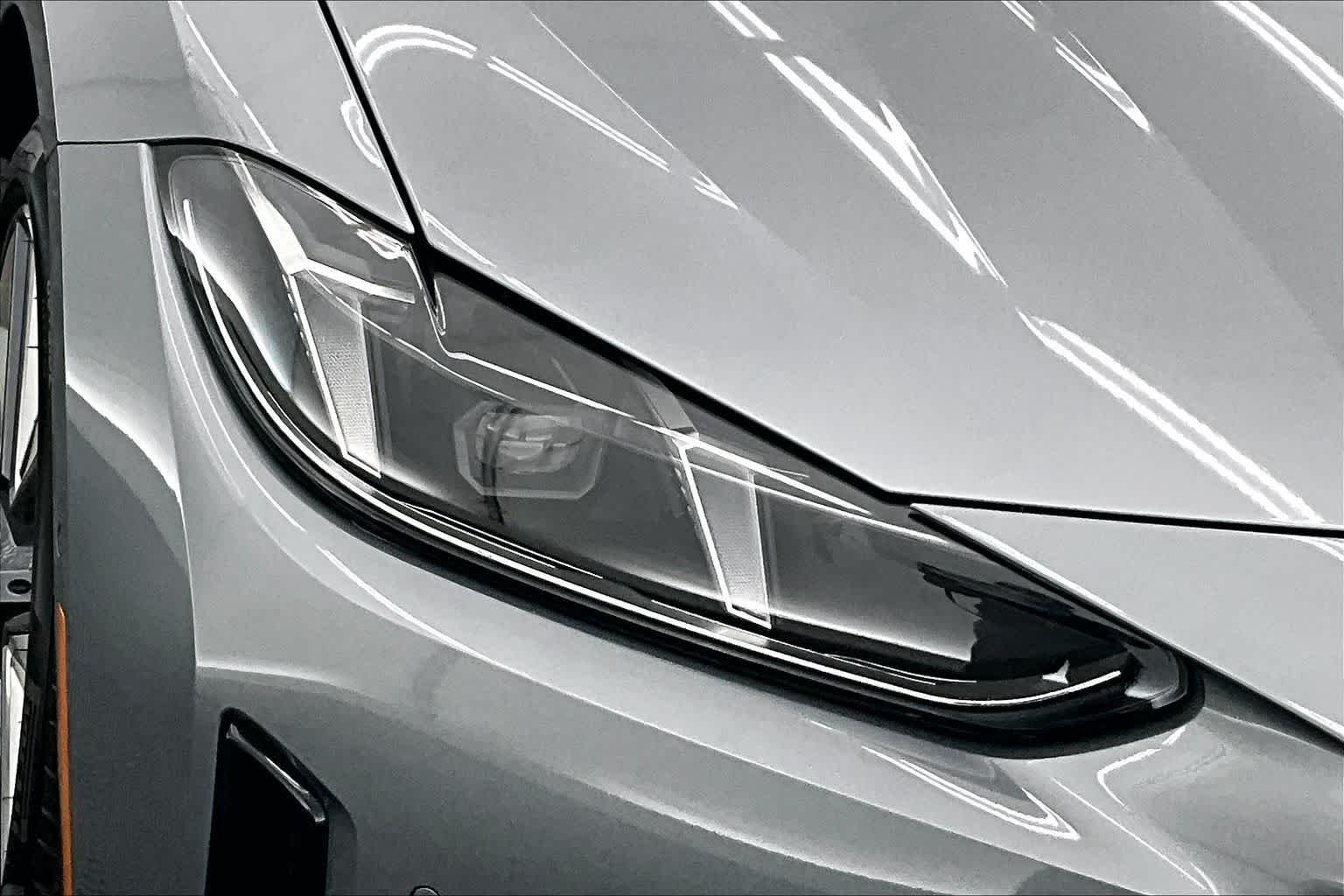 2025 BMW i4 eDrive40