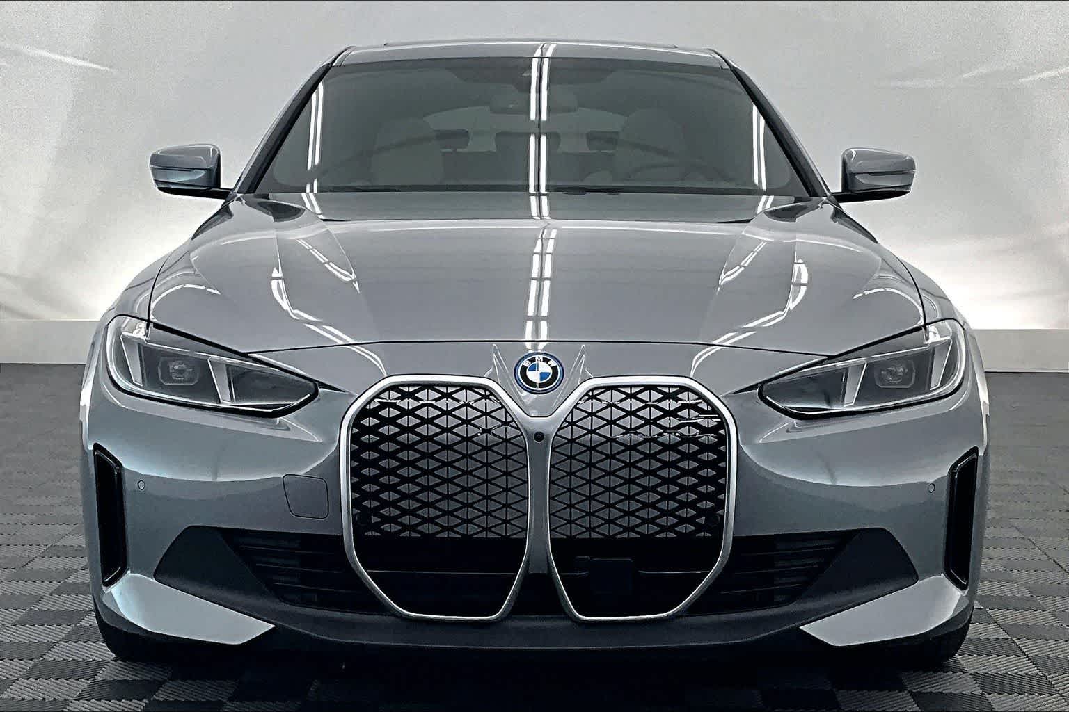 2025 BMW i4 eDrive40