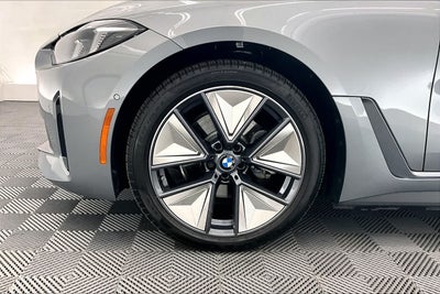 2025 BMW i4 eDrive40