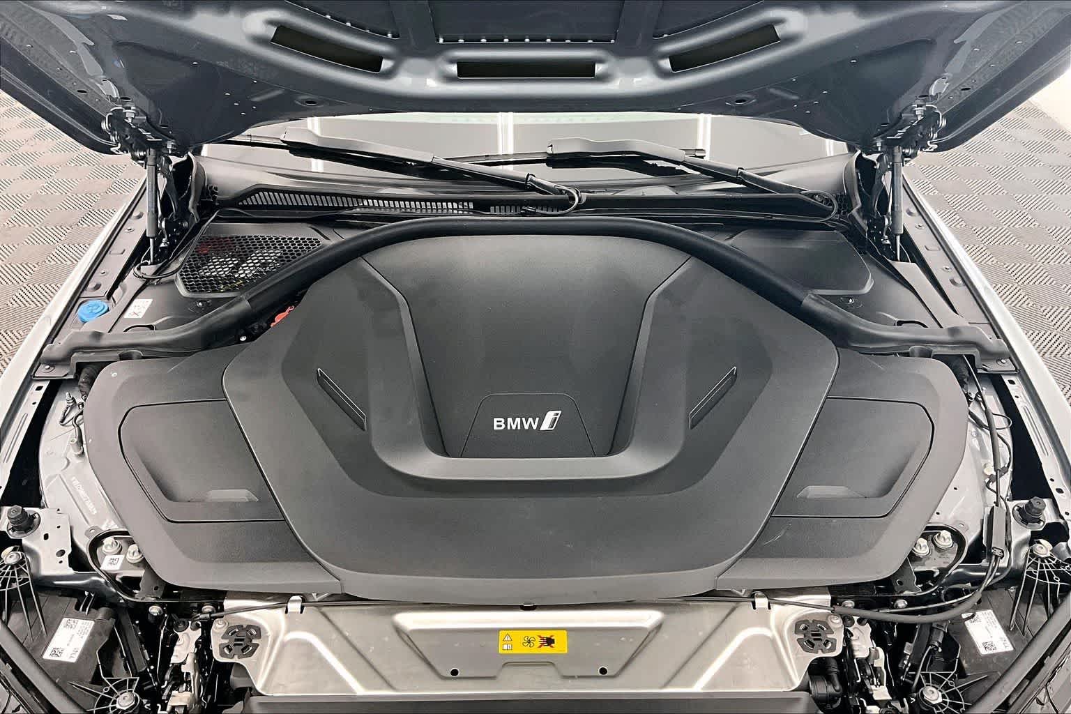 2025 BMW i4 eDrive40