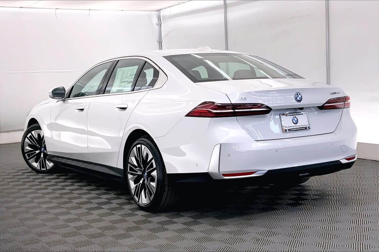 2024 BMW i5 eDrive40