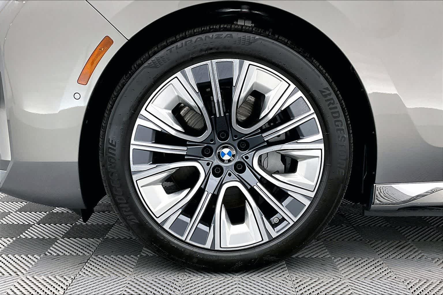 2026 BMW i7 eDrive50