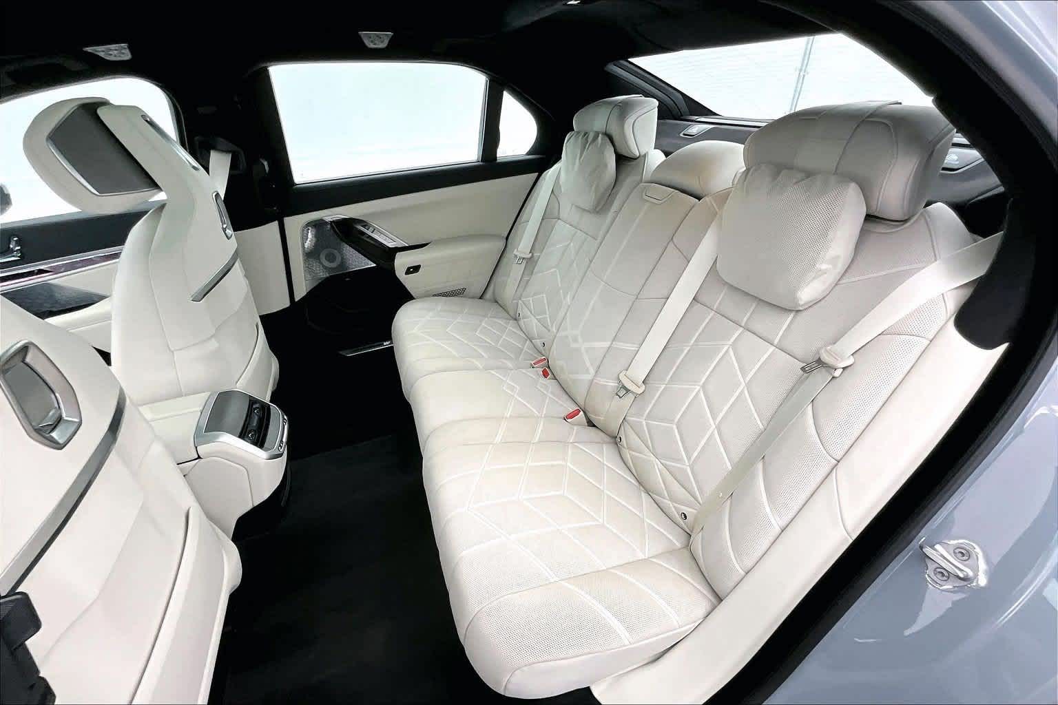 2026 BMW i7 eDrive50