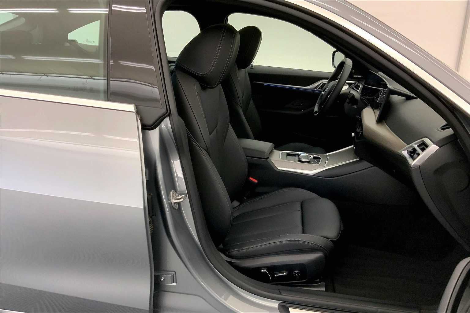 2025 BMW i4 xDrive40