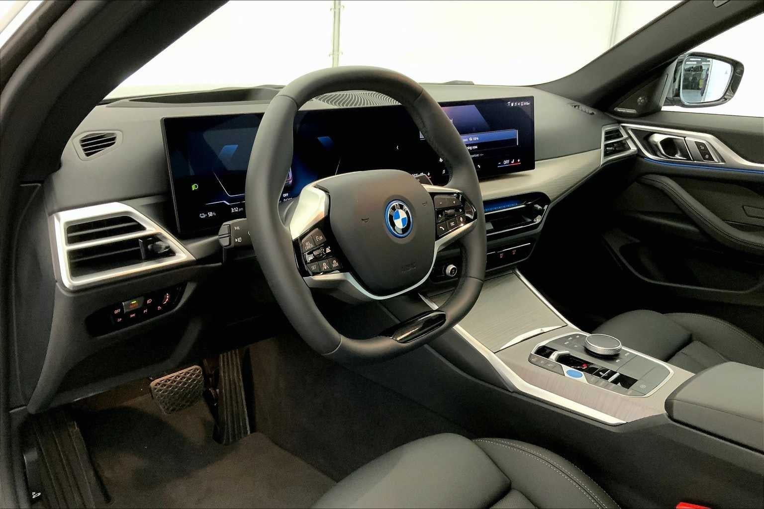 2025 BMW i4 xDrive40