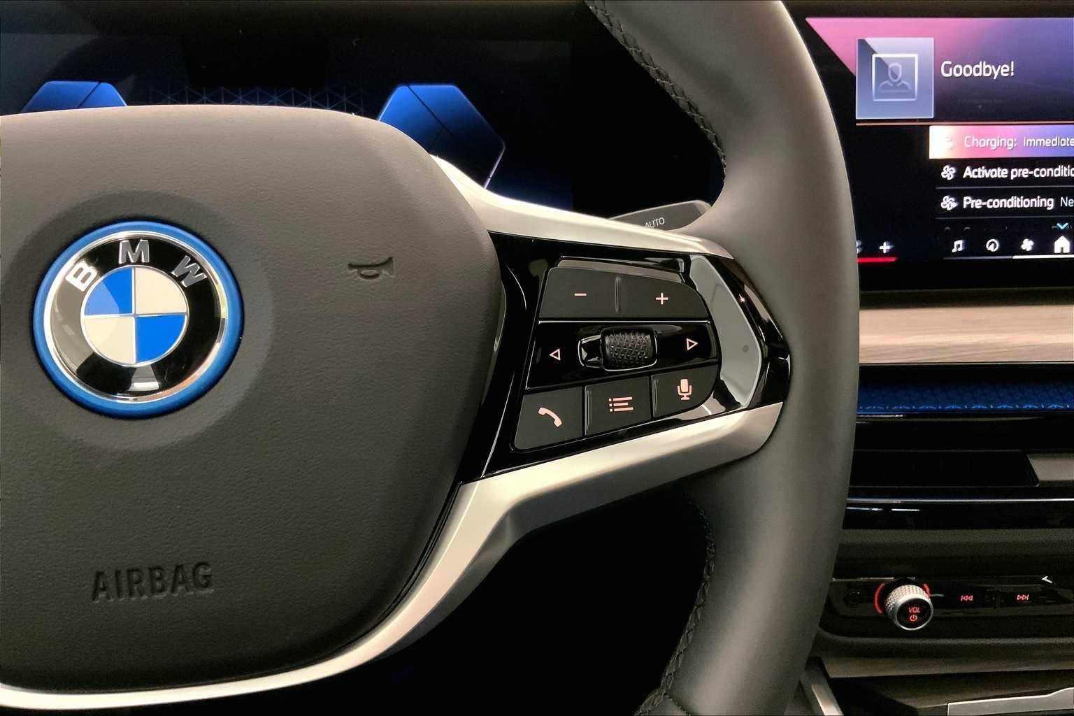 2025 BMW i4 xDrive40