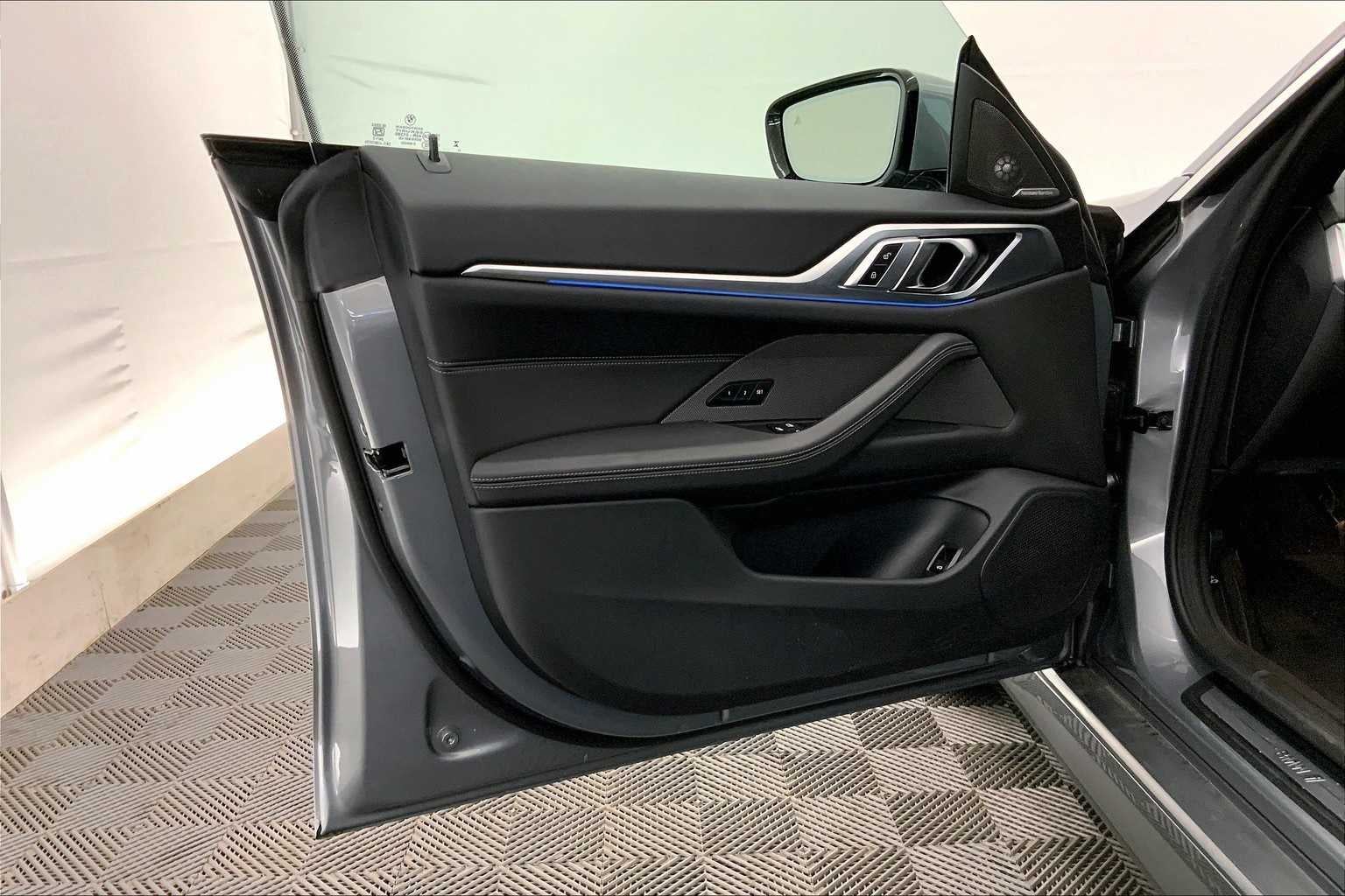 2025 BMW i4 xDrive40