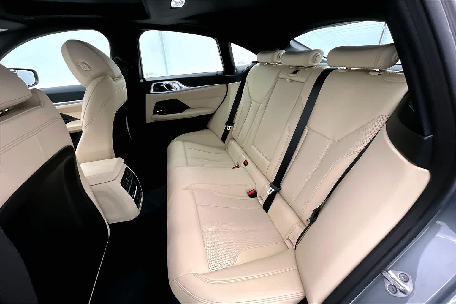 2025 BMW i4 xDrive40