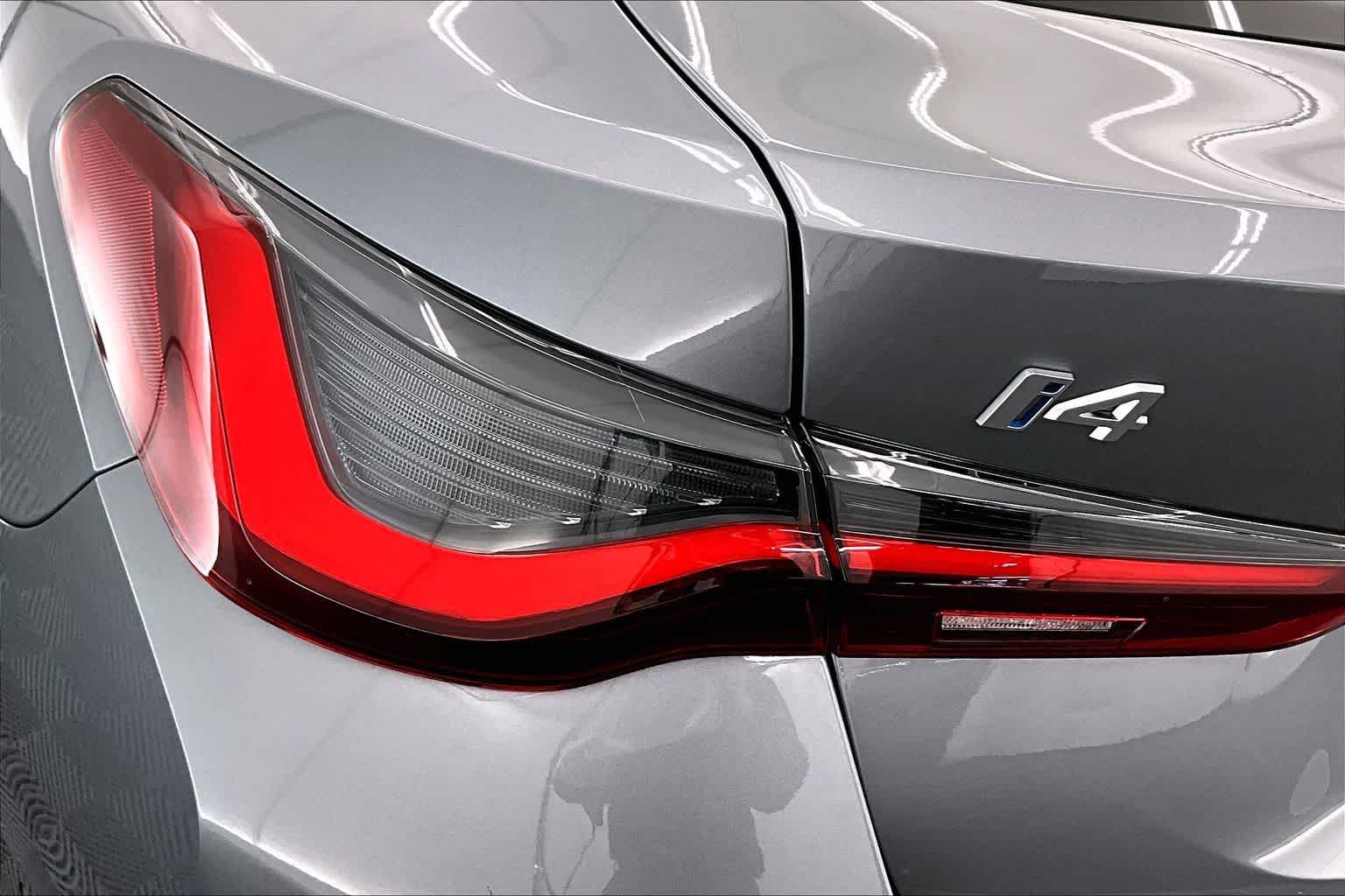 2025 BMW i4 xDrive40