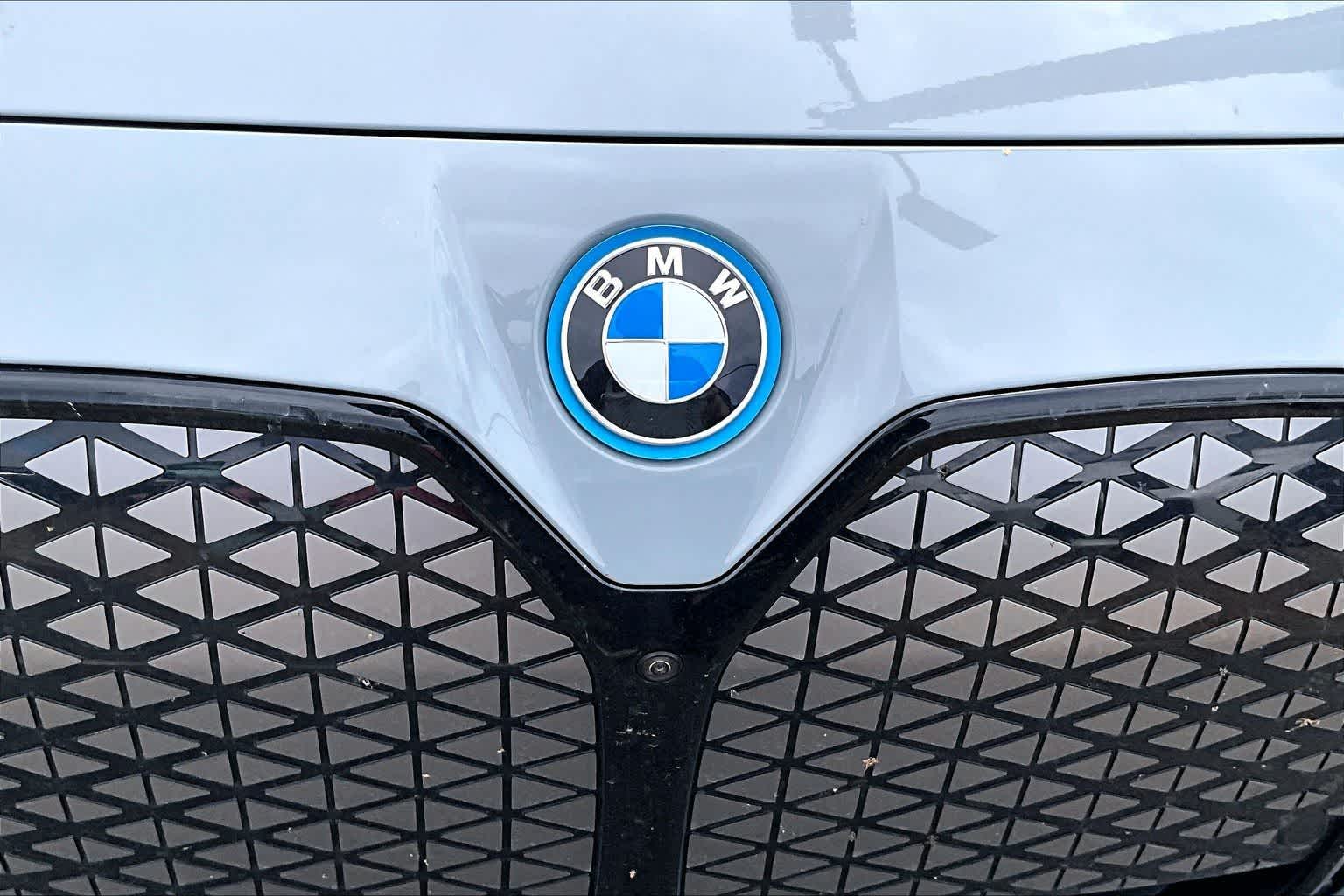 2025 BMW i4 xDrive40