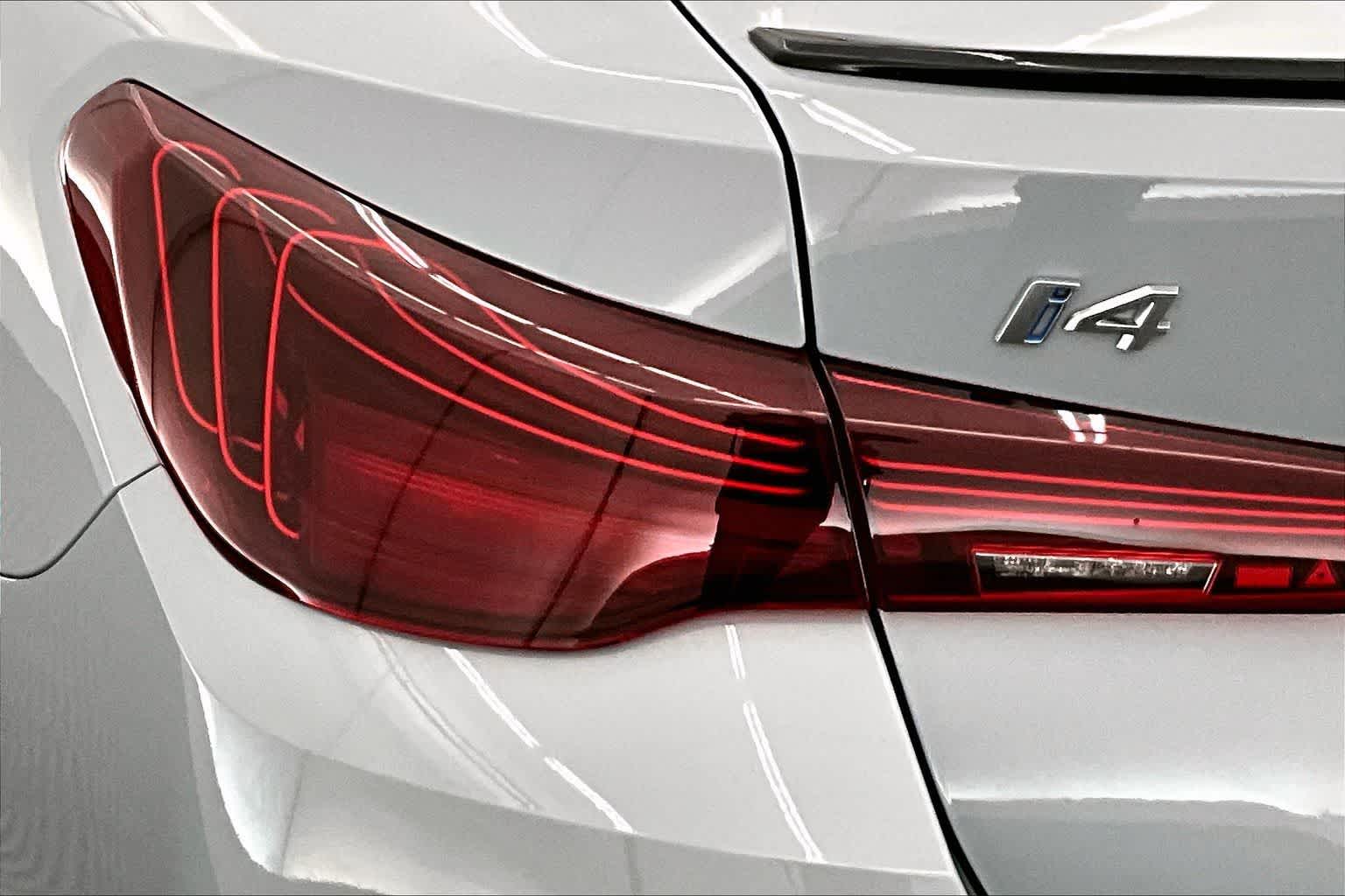 2025 BMW i4 xDrive40