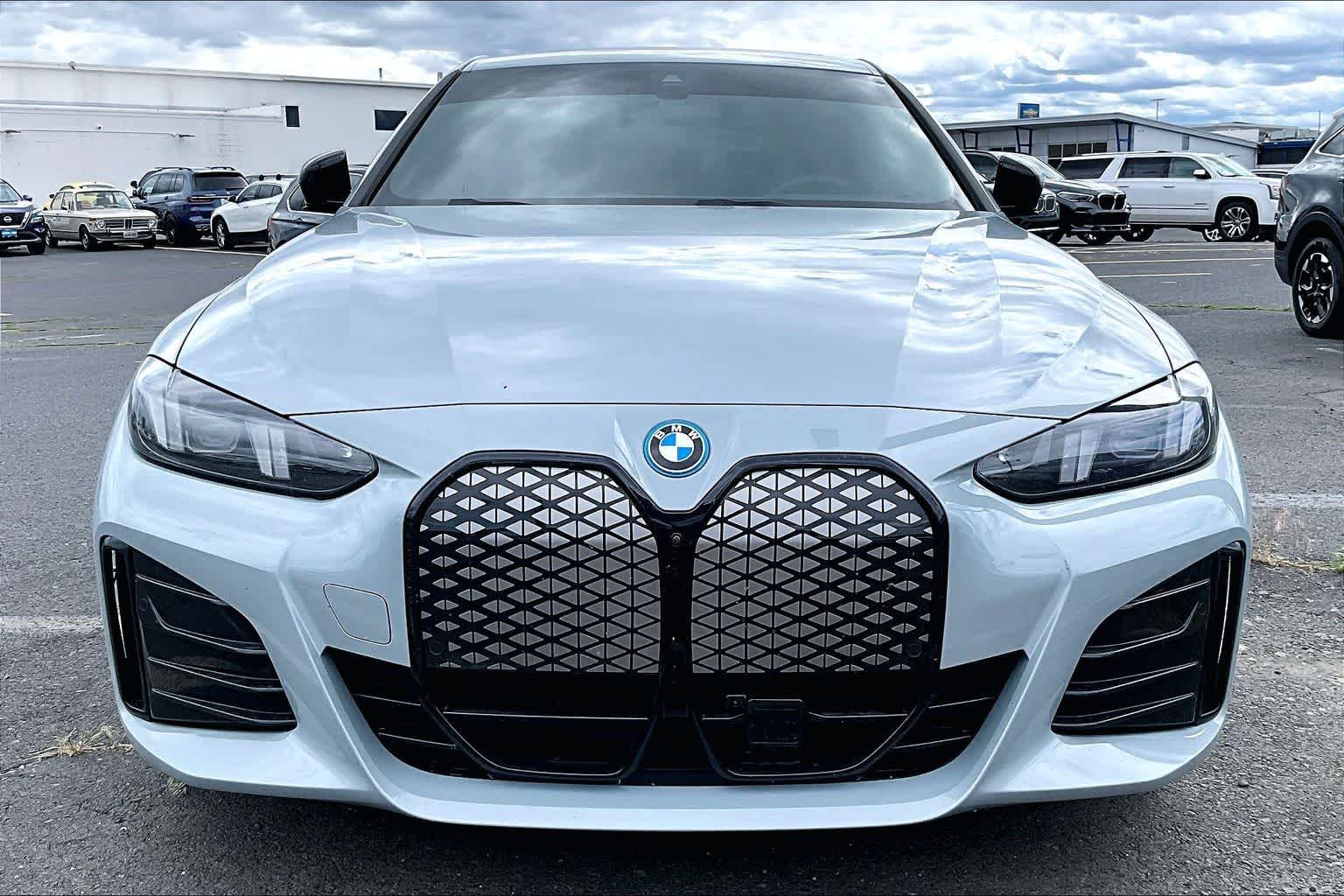 2025 BMW i4 xDrive40