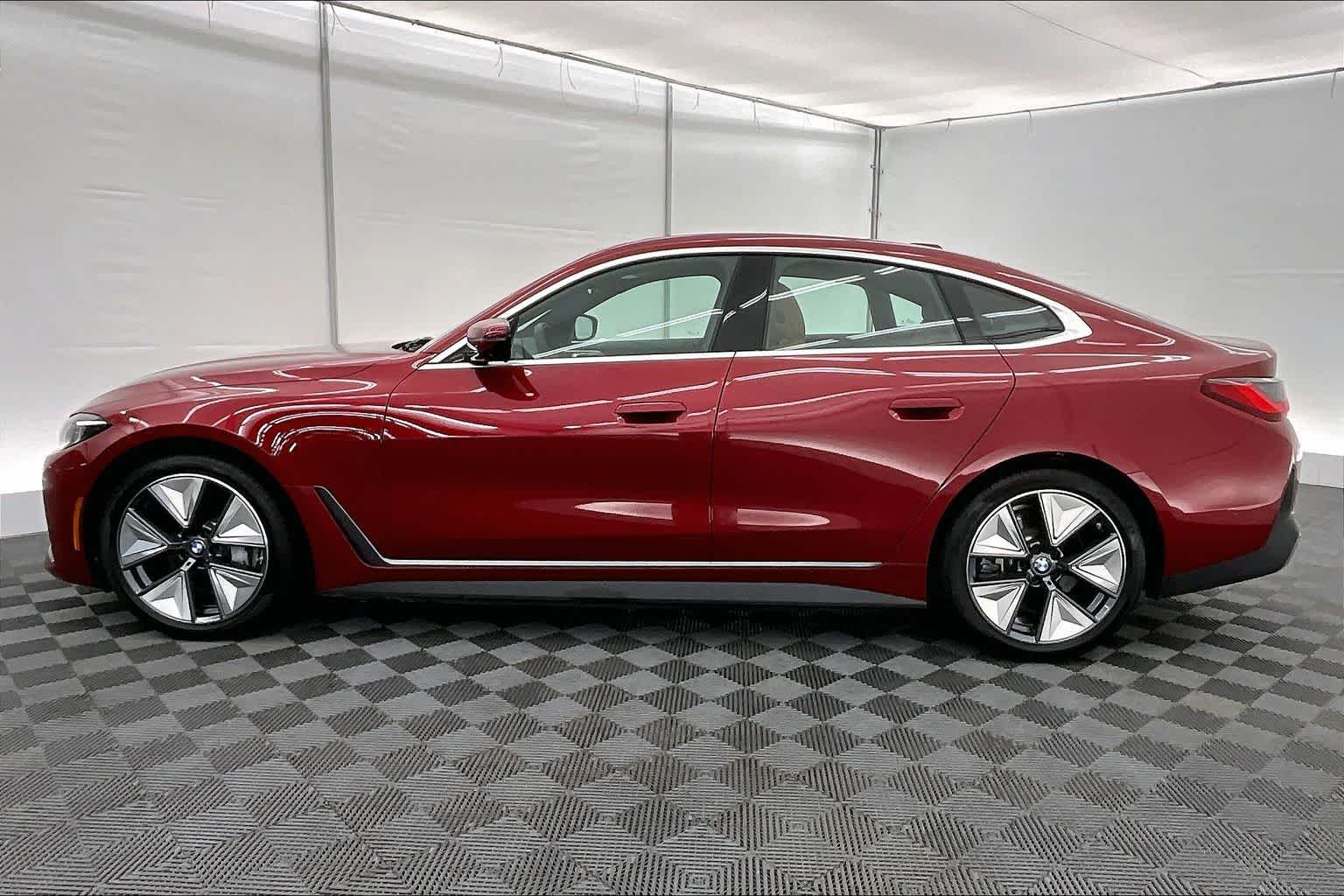 2025 BMW i4 xDrive40