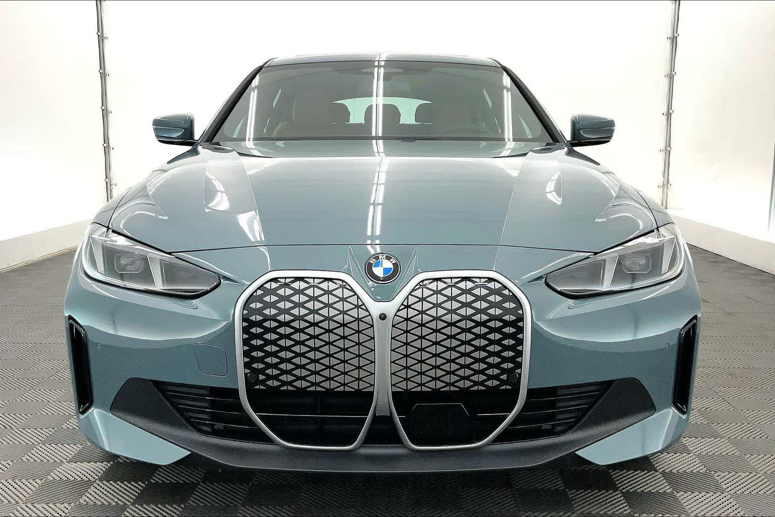 2026 BMW i4 xDrive40