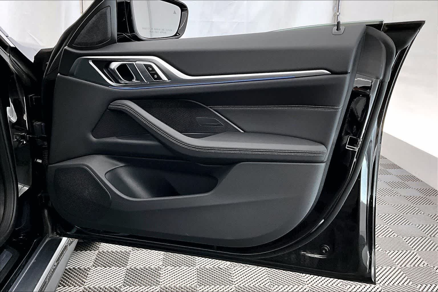 2025 BMW i4 xDrive40