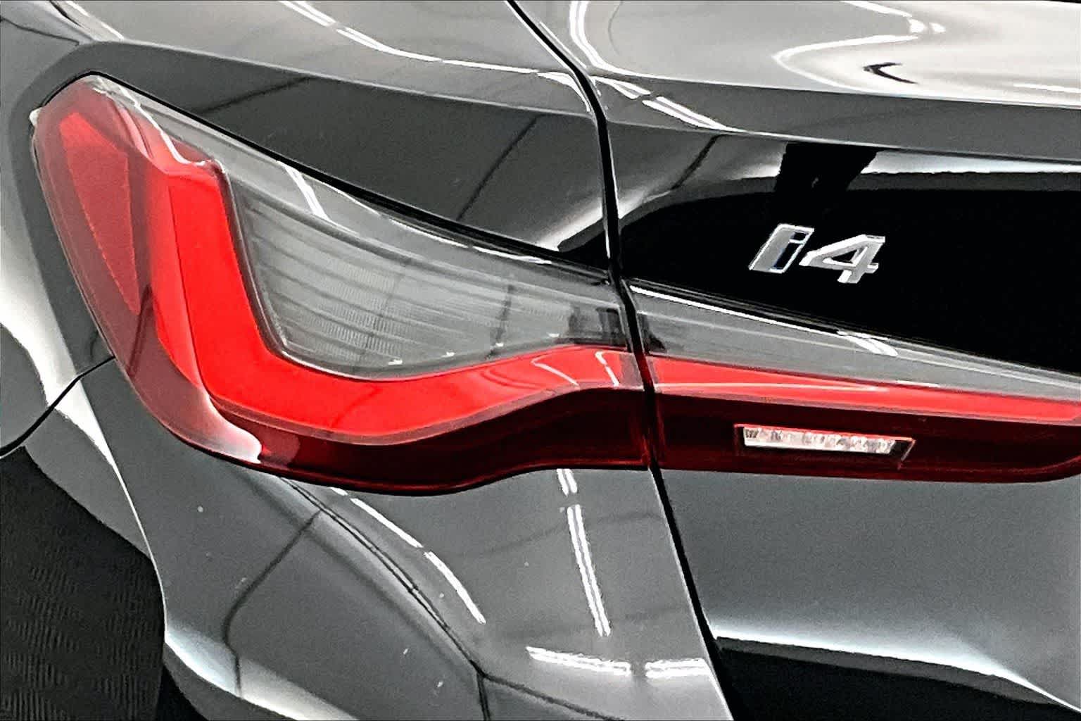 2025 BMW i4 xDrive40