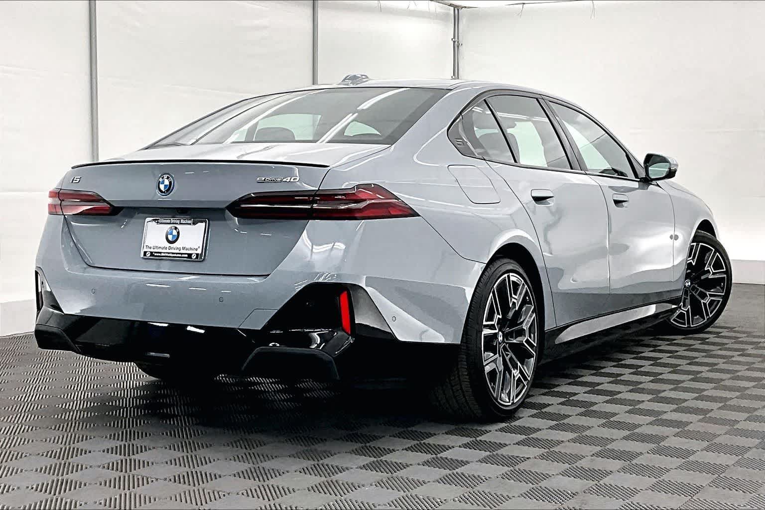 2026 BMW i5 eDrive40