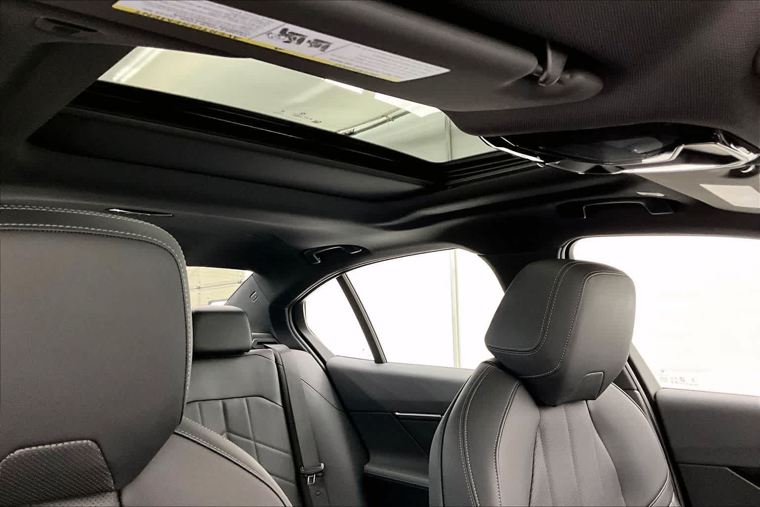 2026 BMW i5 eDrive40