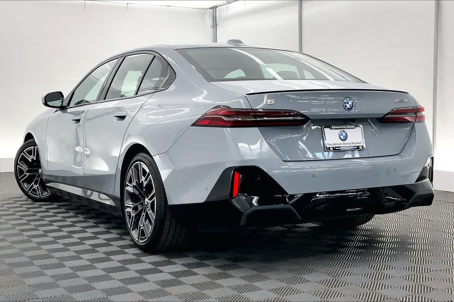 2026 BMW i5 eDrive40