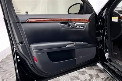 2008 Mercedes-Benz S63 6.3L V8 AMG®