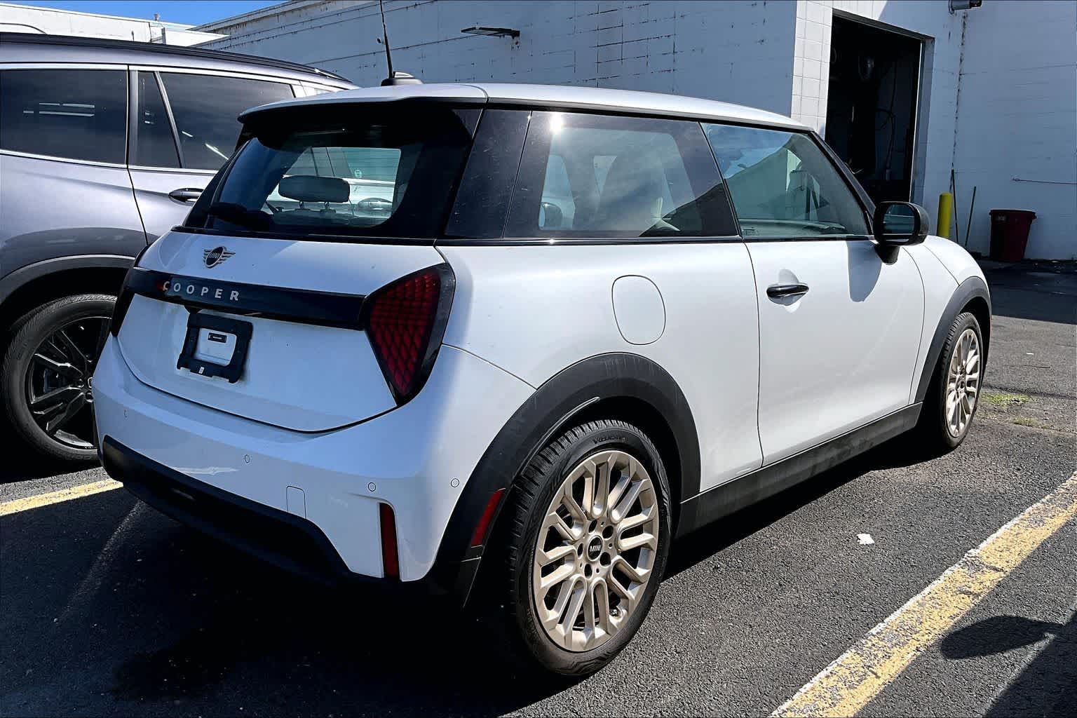 2025 MINI Hardtop 2 Door Cooper
