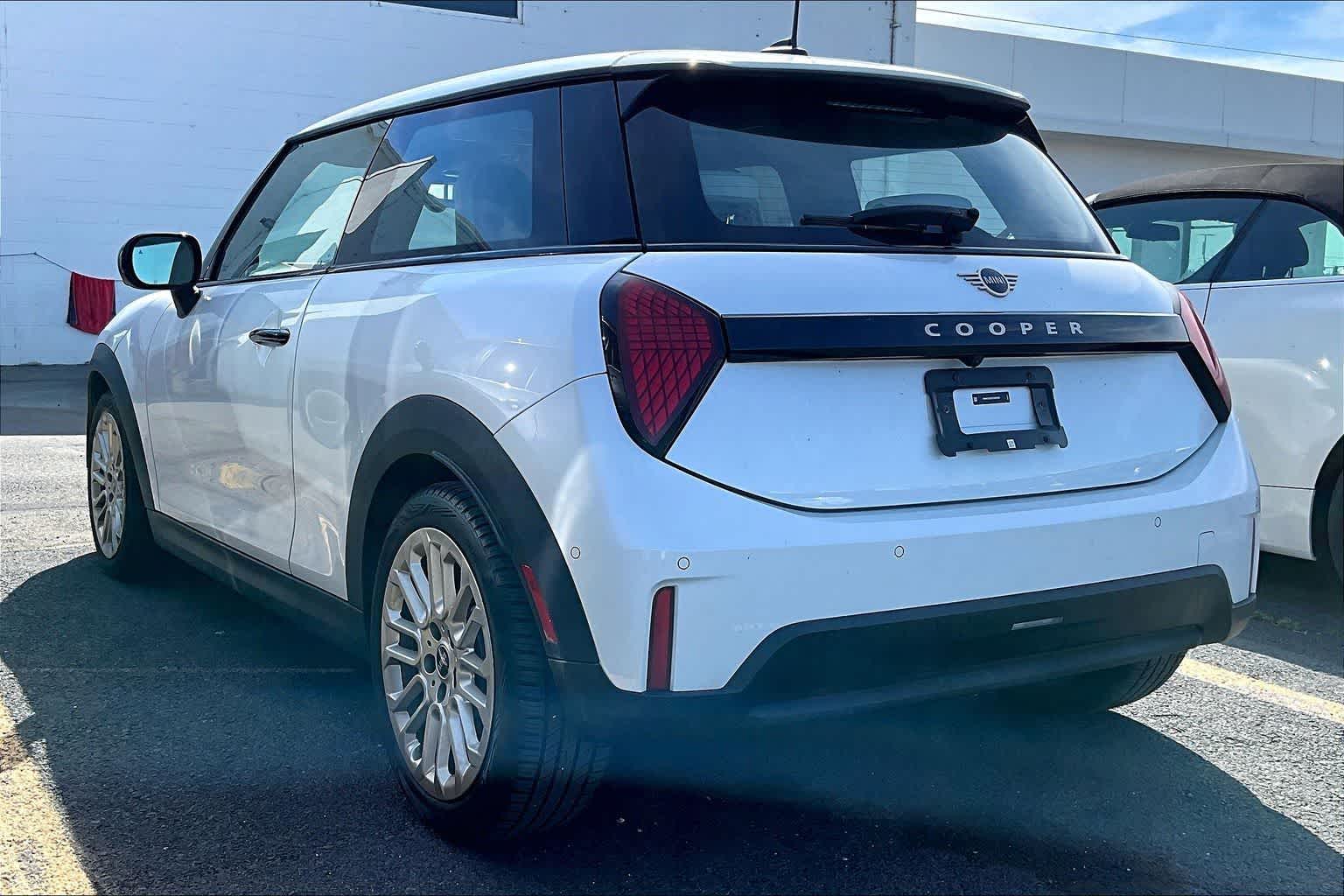 2025 MINI Hardtop 2 Door Cooper