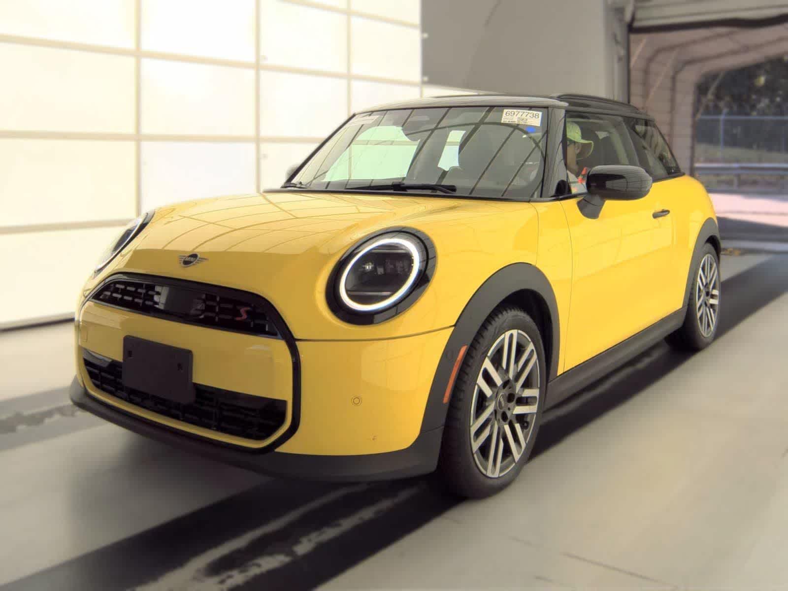 2026 MINI Hardtop 2 Door Cooper S Signature