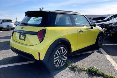 2026 MINI Hardtop 2 Door Cooper S Signature