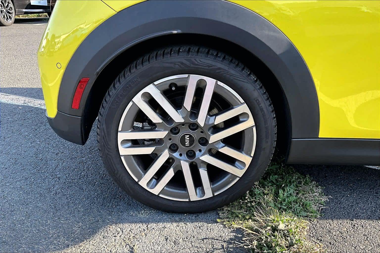 2026 MINI Hardtop 2 Door Cooper S Signature