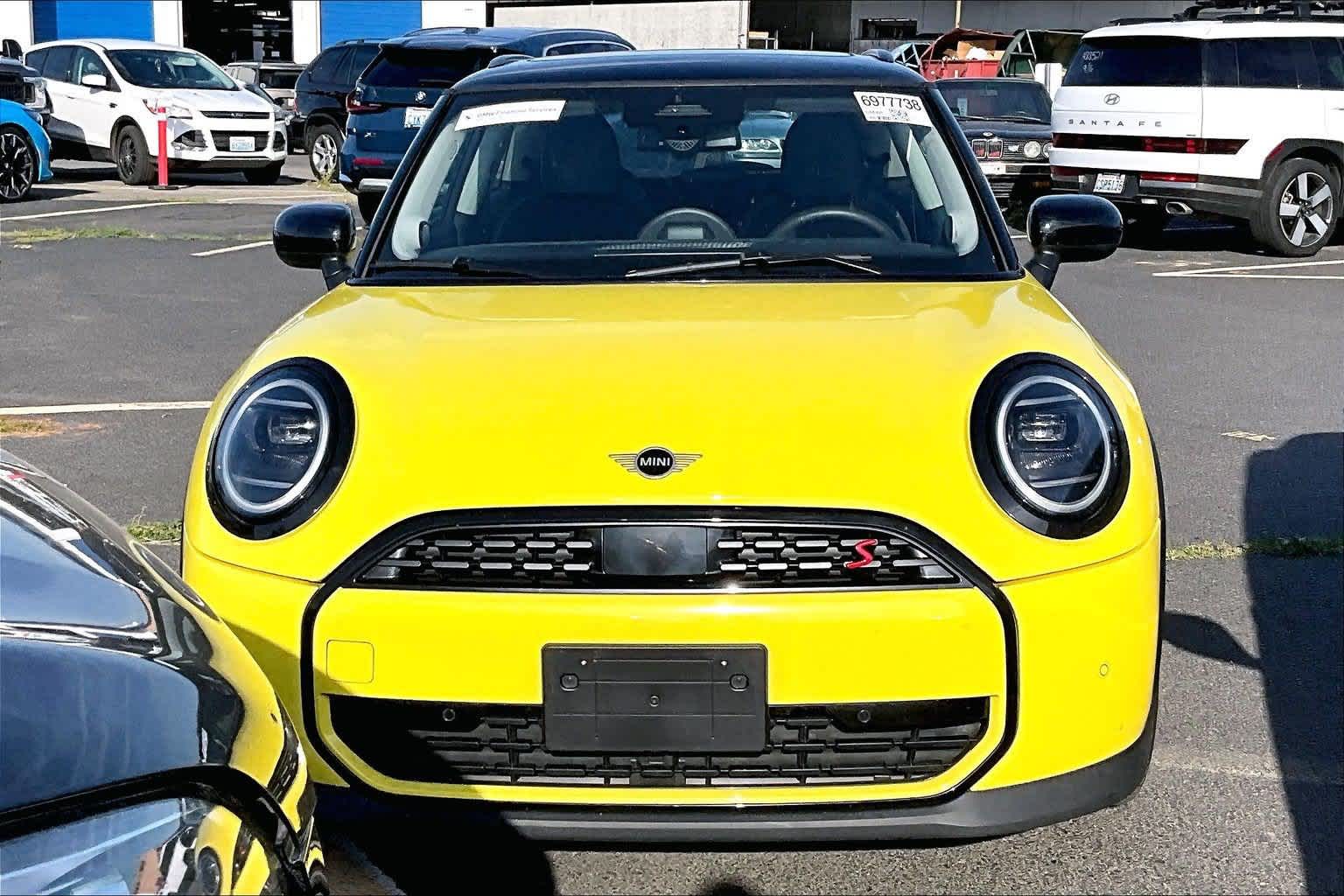 2026 MINI Hardtop 2 Door Cooper S Signature