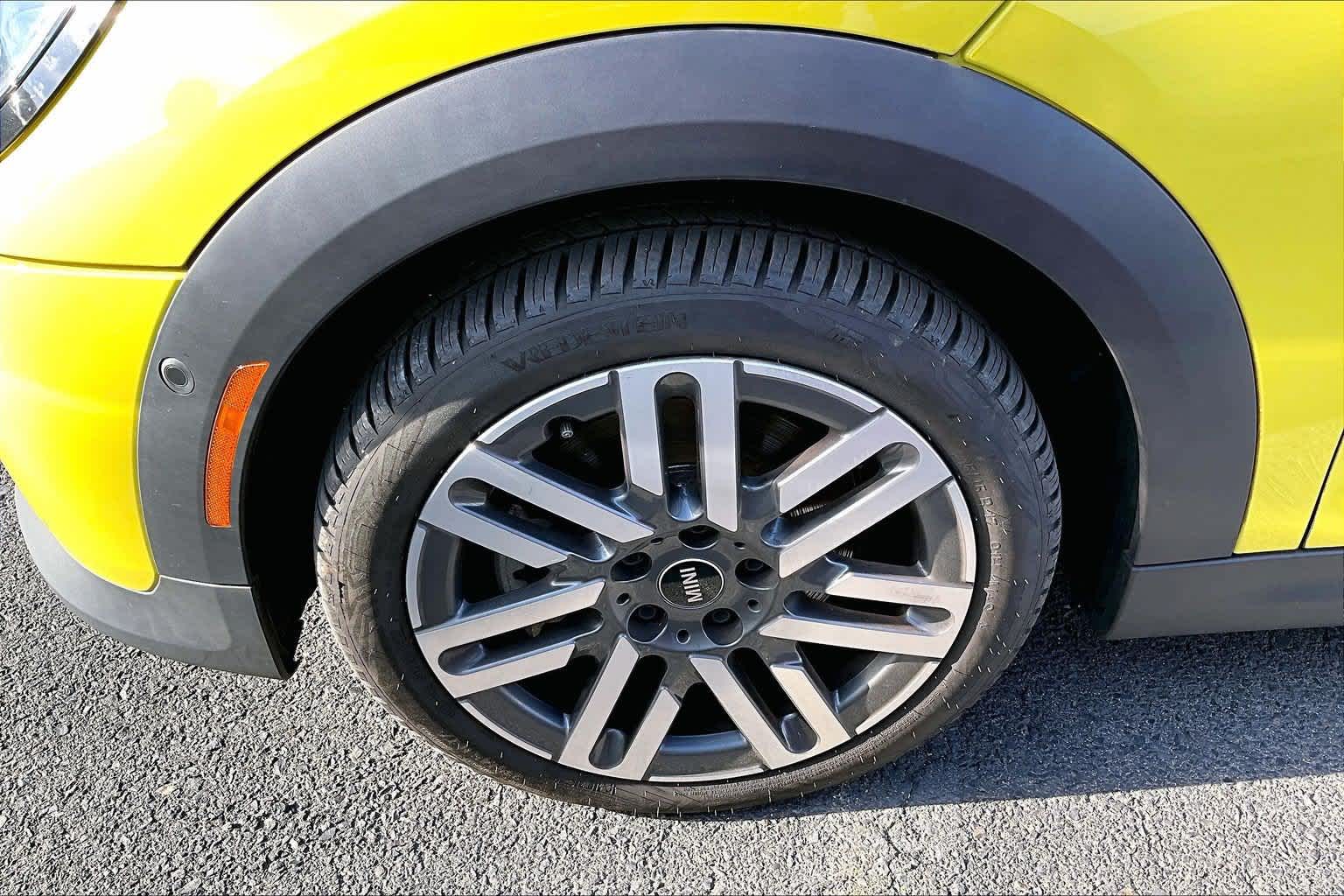 2026 MINI Hardtop 2 Door Cooper S Signature