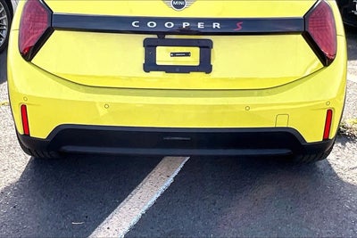 2026 MINI Hardtop 2 Door Cooper S Signature